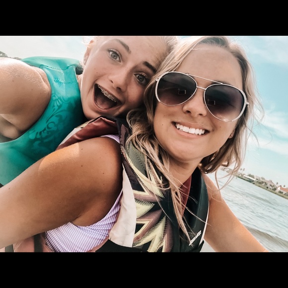 Meet your Posher, Julia - Picture 14 of 16